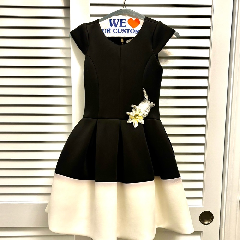 Like new! Gorgeous girls 10 (8) scuba dress fancy wedding
